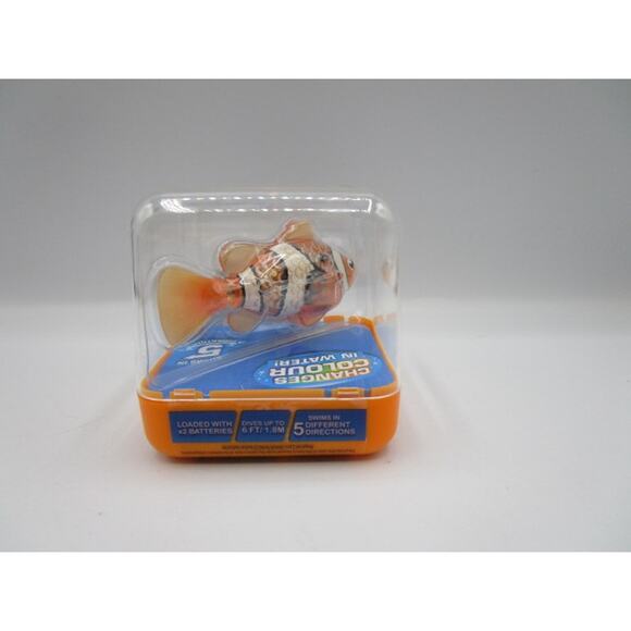 Zuru Robo Alive Robo Fish Orange Water Activated Swims Color Changing - Picture 2 of 4